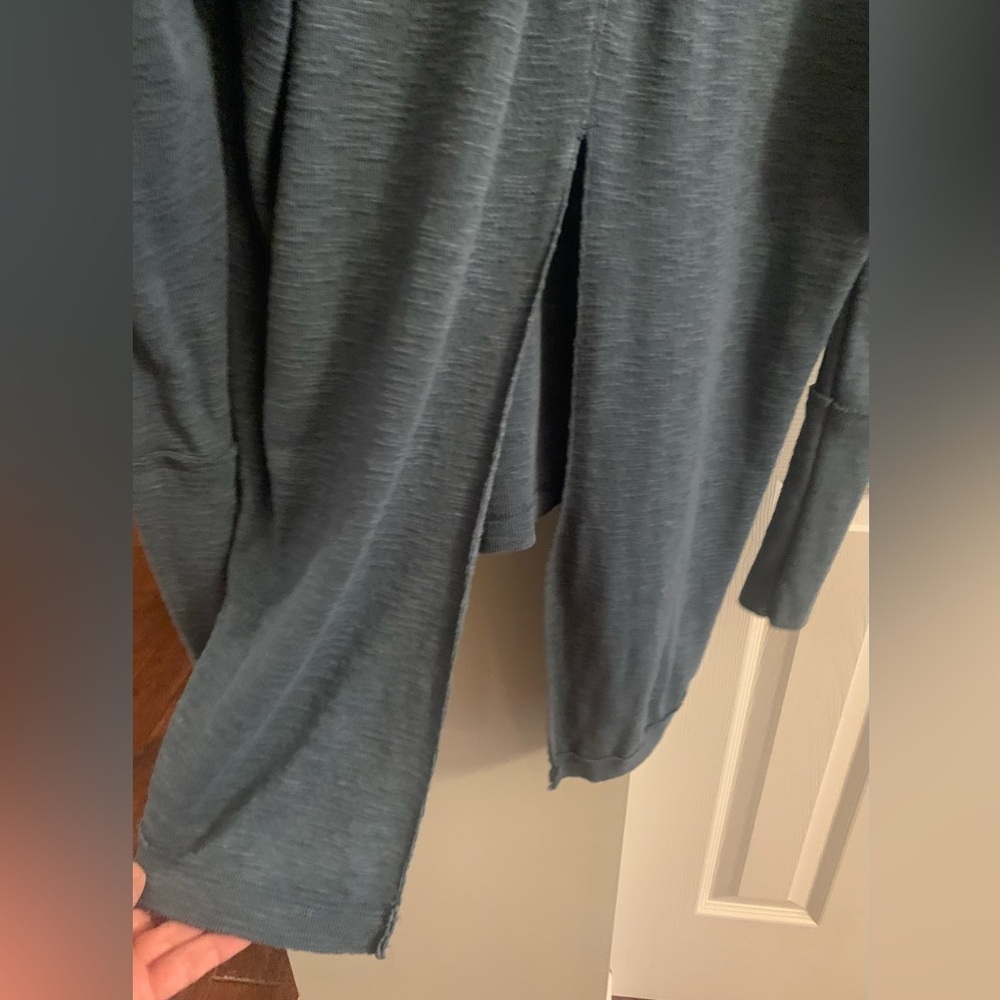 We The Free Teal Split Back Turtleneck Cowl Tunic Thermal
Sweater - XS - Picture 6 of 9